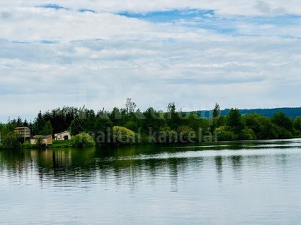 Prodej, pozemek 6166m2, hala, 1000 m2, bývalá odchovna kachen, Prohoř - Štědrá - Fotka 3