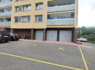 Pronájem garáže v ulici Kozmíkova, Praha…