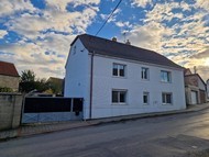 Pronájem RD 120 m2, 2 x byt 60 m2, na pozemku…